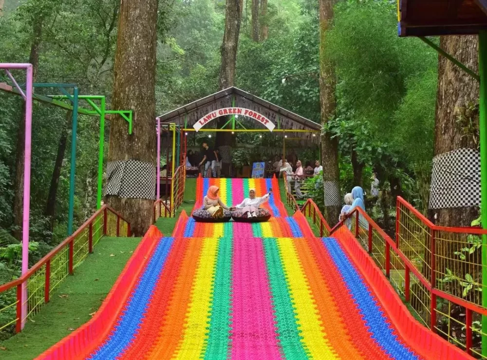 rainbow slide di jawa timur